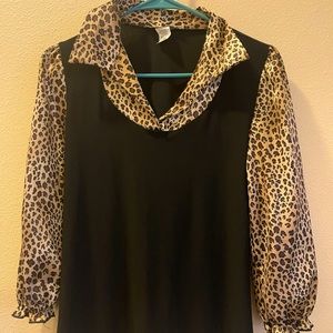 Claudia Richard cheetah print/ black long sleeve blouse.